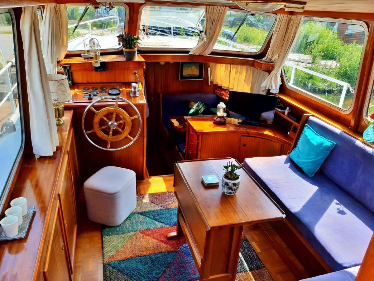 Motor Yacht Amstelle Otel Amsterdam Dış mekan fotoğraf