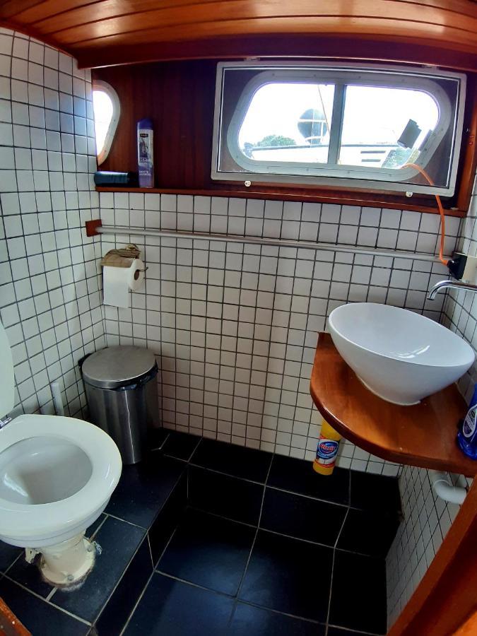 Motor Yacht Amstelle Otel Amsterdam Dış mekan fotoğraf