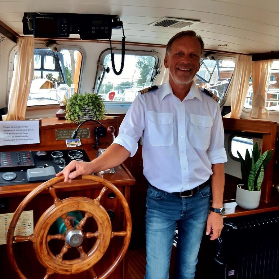 Motor Yacht Amstelle Otel Amsterdam Dış mekan fotoğraf